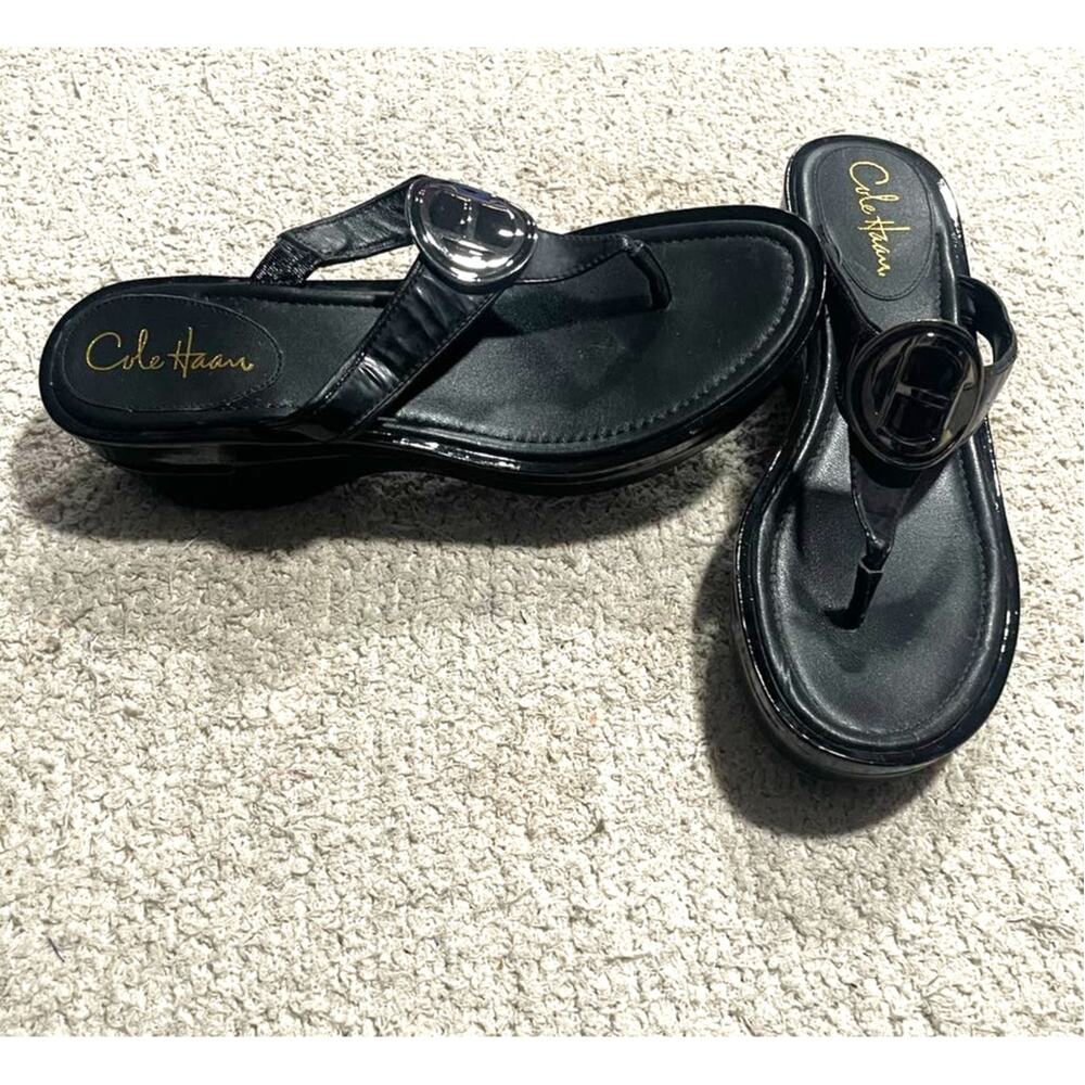 Cole Haan CH Logo Sandals Womens 8.5 B Thong Black Wedge L9 D30479 NikeAir Soles